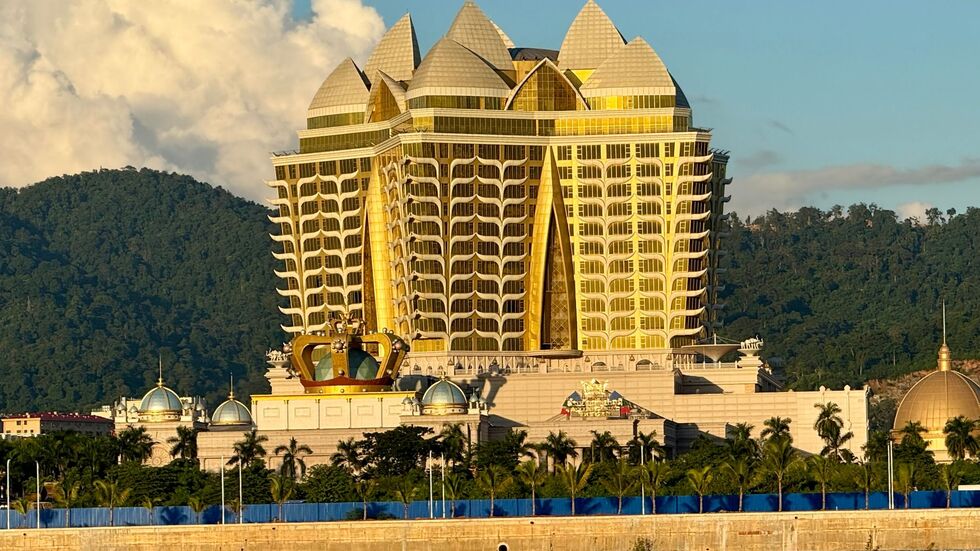 Im neuen chinesischen Schattenreich am Goldenen Dreieck regieren Glücksspiel und Prunk. Im neuen chinesischen Schattenreich am Goldenen Dreieck regieren Glücksspiel und Prunk.