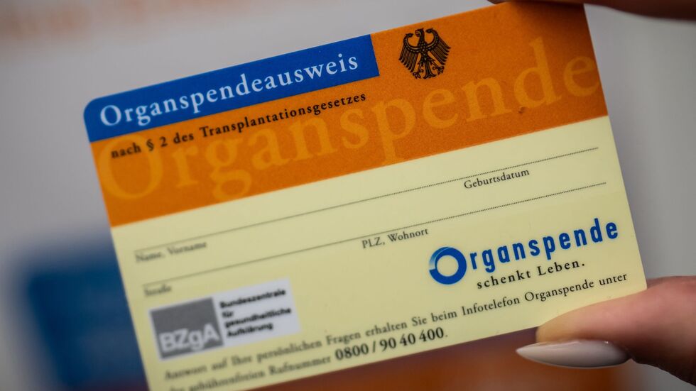 Einer Organspende muss man nach aktueller Regelung vor dem Tod zustimmen. (Symbolbild) Einer Organspende muss man nach aktueller Regelung vor dem Tod zustimmen. (Symbolbild)