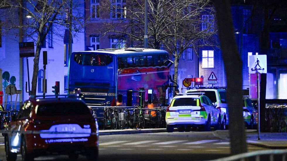 In der schwedischen Hauptstadt Stockholm hat es einen schweren Busunfall gegeben. In der schwedischen Hauptstadt Stockholm hat es einen schweren Busunfall gegeben.