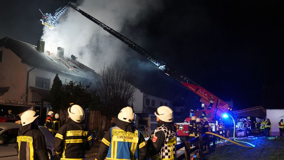 Während des Feuerwehreinsatzes wurde der Hausbewohner vermisst gemeldet.