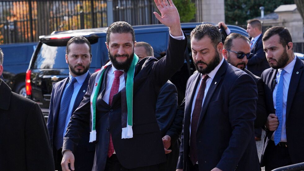 Al-Scharaas Besuch im Weißen Haus gilt als Wende in den Beziehungen beider Länder. Al-Scharaas Besuch im Weißen Haus gilt als Wende in den Beziehungen beider Länder.