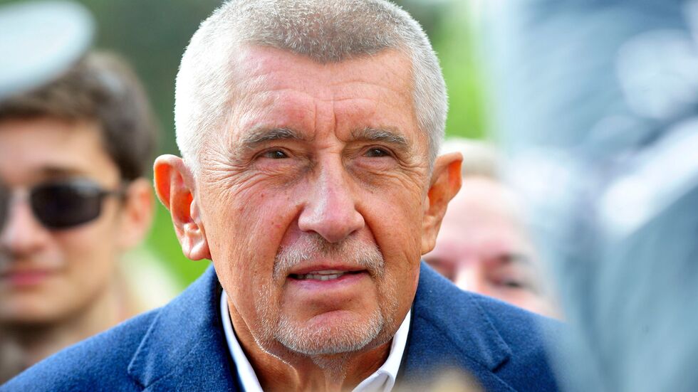 Der tschechische Milliardär und Gründer der Partei ANO, Andrej Babis, bei einem Wahlkampfauftritt im Prager Stadtteil Modrany. Nun will der Ex-Regierungschef mit einem rechten Dreierbündnis zurück an die Macht. (Archivbild)