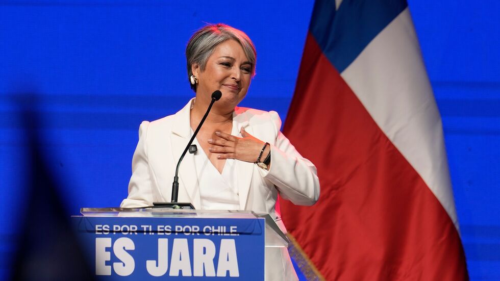 Regierungskandidatin Jara liegt bei den Wahlen knapp vorn. Regierungskandidatin Jara liegt bei den Wahlen knapp vorn.