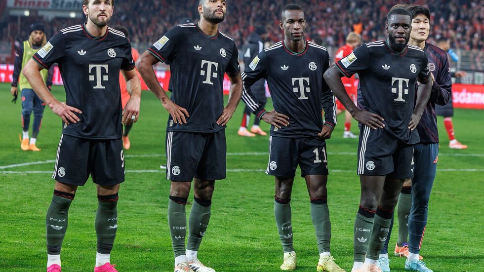 Erstmals in dieser Saison gab es für die Bayern keinen Siegesjubel. Erstmals in dieser Saison gab es für die Bayern keinen Siegesjubel.