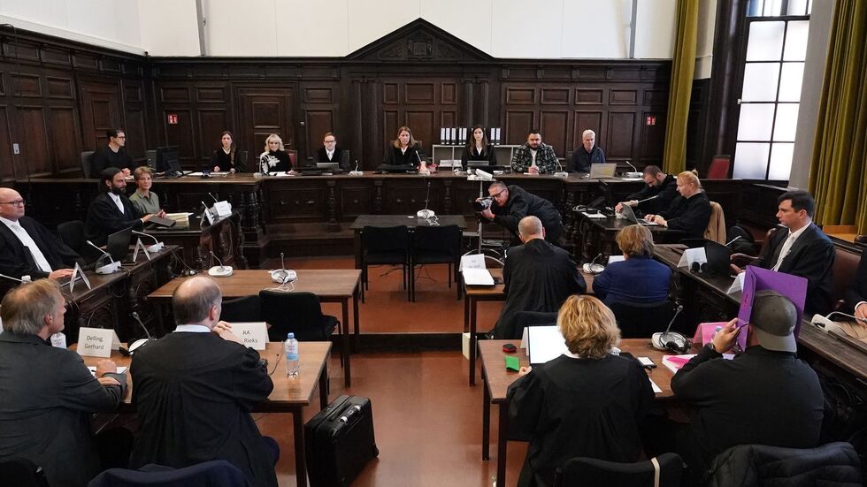 Am 20. Verhandlungstag gab Christina Block noch einmal eine Erklärung ab. Am 20. Verhandlungstag gab Christina Block noch einmal eine Erklärung ab.