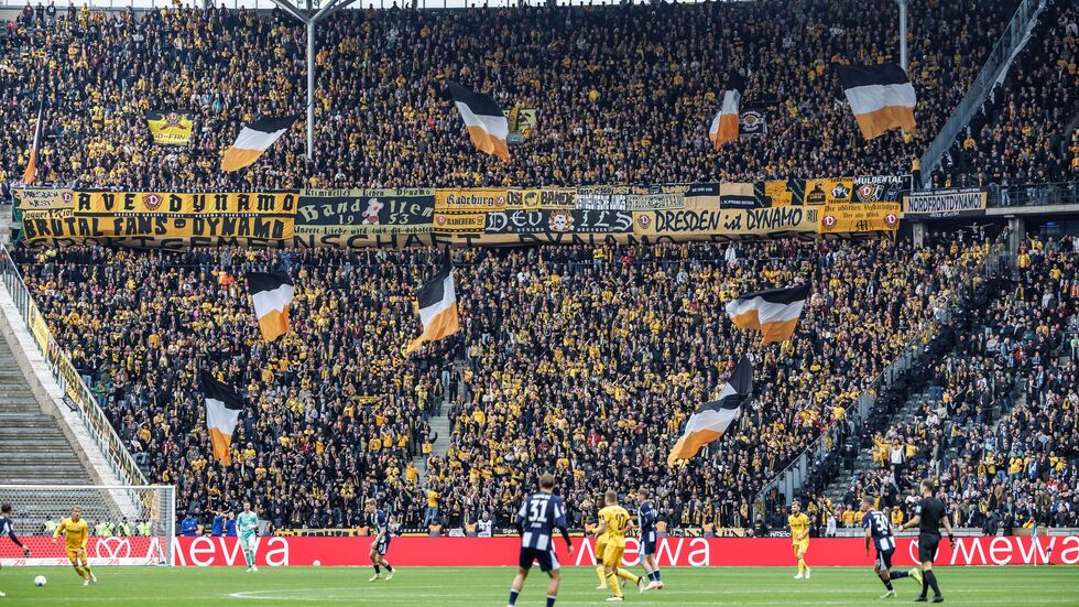 Es war fast auch ein Heimspiel für Dynamo. Es war fast auch ein Heimspiel für Dynamo.