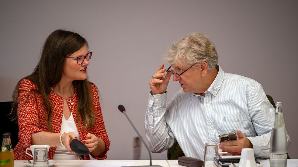 Vier BSW-Landtagsabgeordnete aus Brandenburg treten aus der Partei aus - darunter Jouleen Gruhn und André von Ossowski. (Archivbild) Vier BSW-Landtagsabgeordnete aus Brandenburg treten aus der Partei aus - darunter Jouleen Gruhn und André von Ossowski. (Archivbild)