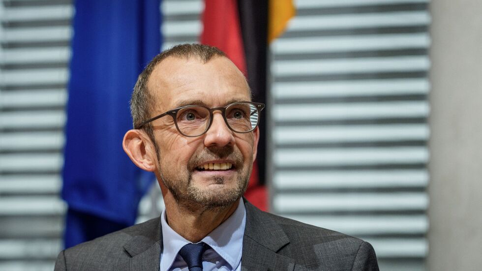 Der CDU-Politiker Thomas Röwekamp ist Vorsitzender des Verteidigungsausschusses. Der CDU-Politiker Thomas Röwekamp ist Vorsitzender des Verteidigungsausschusses.