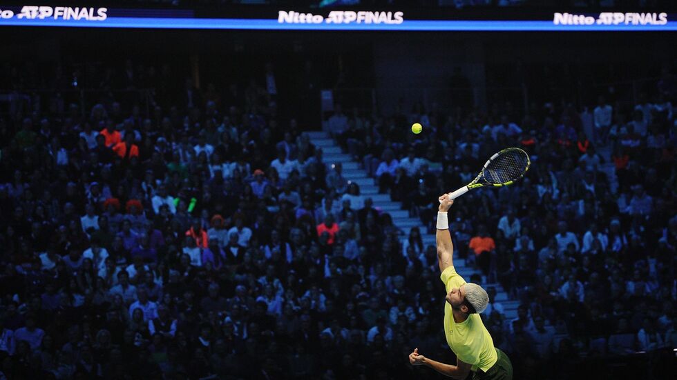 Volle Konzentration beim Aufschlag: Carlos Alcaraz