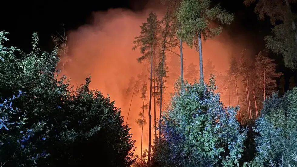 Waldbrand Meßbach in der Nacht Waldbrand Meßbach in der Nacht