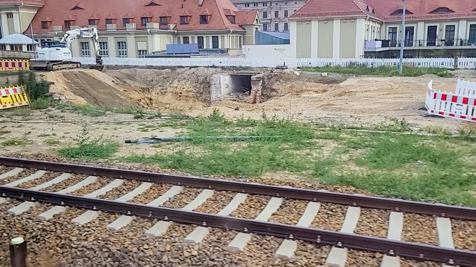 Der alte Posttunnel wird gerade abgerissen Der alte Posttunnel wird gerade abgerissen