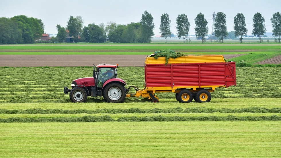 Statt Mensch und Trecker könnten künftig Roboter die Arbeit auf dem Feld machen Statt Mensch und Trecker könnten künftig Roboter die Arbeit auf dem Feld machen