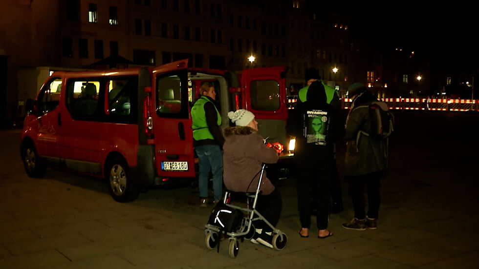 Mobile Suppenküche tourt durch Görlitz. Mobile Suppenküche tourt durch Görlitz.