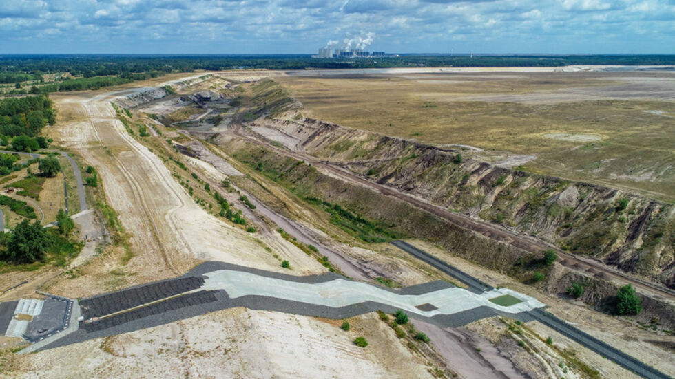 Cottbuser Ostsee vor der Flutung. Foto: Archiv (dpa) Cottbuser Ostsee vor der Flutung. Foto: Archiv (dpa)