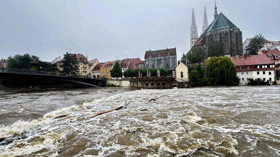 Die Neiße in Görlitz am Montagmorgen. Die Neiße in Görlitz am Montagmorgen.