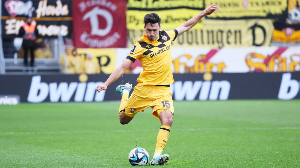 Claudio Kammerknecht steht vor seinem Länderspieldebüt Claudio Kammerknecht steht vor seinem Länderspieldebüt