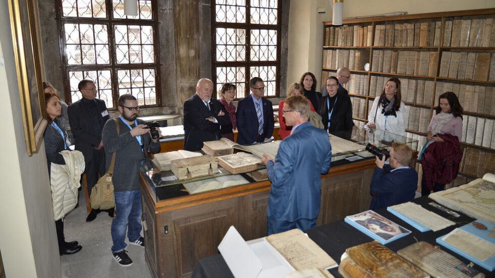 Teilnehmer der Kulturrouten-Tagung im Görlitzer Ratsarchiv. Foto: kmk