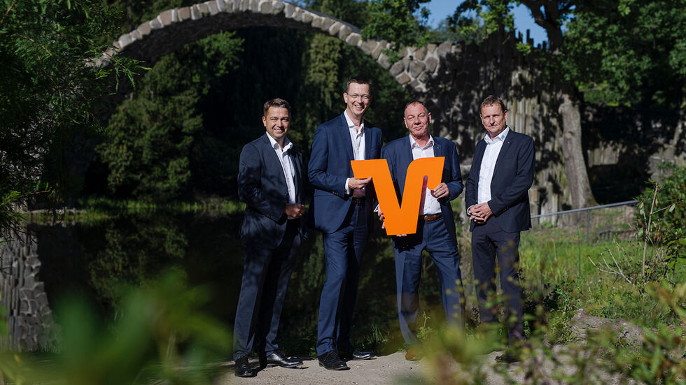 Sie sollten eigentlich die Köpfe der neuen Bank sein: René Ziemianski (Volksbank Raiffeisenbank Niederschlesien eG), Sven Fiedler (Volksbank Raiffeisenbank Niederschlesien eG),
Jörg Schlipp (VR Bank Lausitz eG) und 
Uwe Kapfenberger (VR Bank Lausitz eG). (vl.n.r.) 