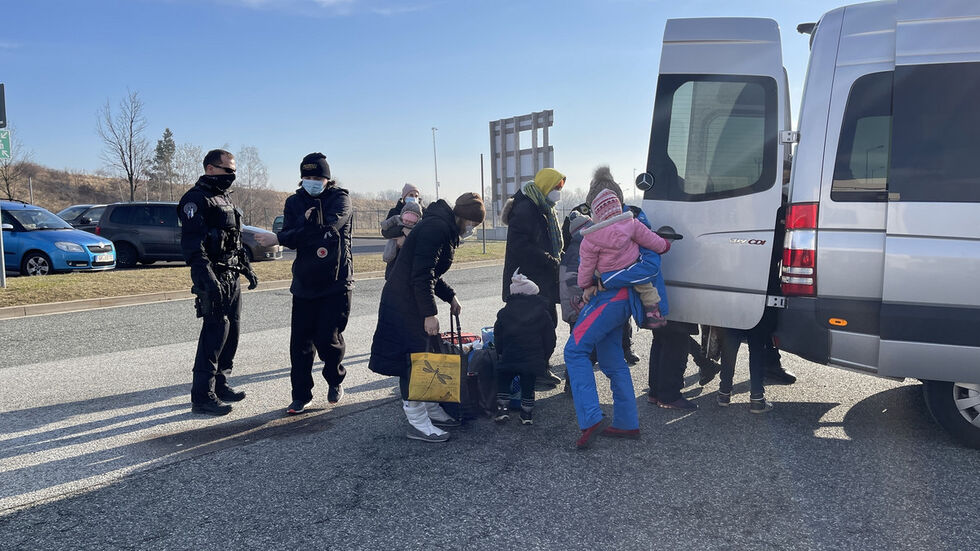 Kriegsflüchtlinge aus der Ukraine am Grenzübergang Ludwigsdorf - Archivbild
