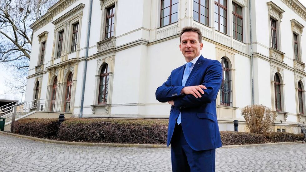 Frank Großmann, Leiter der IHK-Geschäftsstelle Görlitz/Zittau: "Bis zu 60 Kilometer lange Umwege zur Arbeit fahren, das macht man nicht lange mit als Arbeitnehmer." Frank Großmann, Leiter der IHK-Geschäftsstelle Görlitz/Zittau: "Bis zu 60 Kilometer lange Umwege zur Arbeit fahren, das macht man nicht lange mit als Arbeitnehmer."