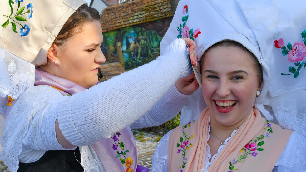 Sorbisch - viel mehr als nur Trachten und Osterreiter. Foto; dpa