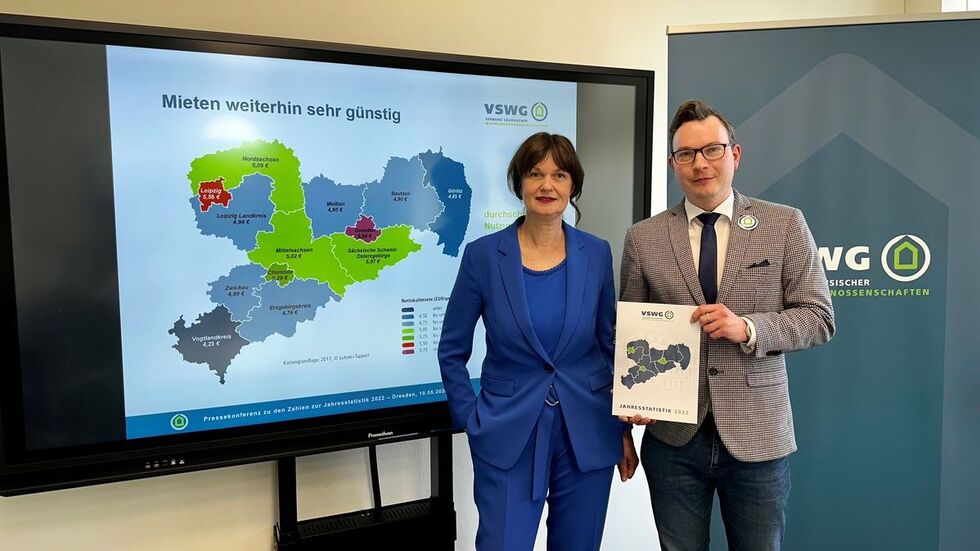 VSWG-Vorstand Mirjam Philipp und VSWG-Referent Sven Winkler bei der Pressekonferenz am Mittwoch zur Jahresbilanz 2022.